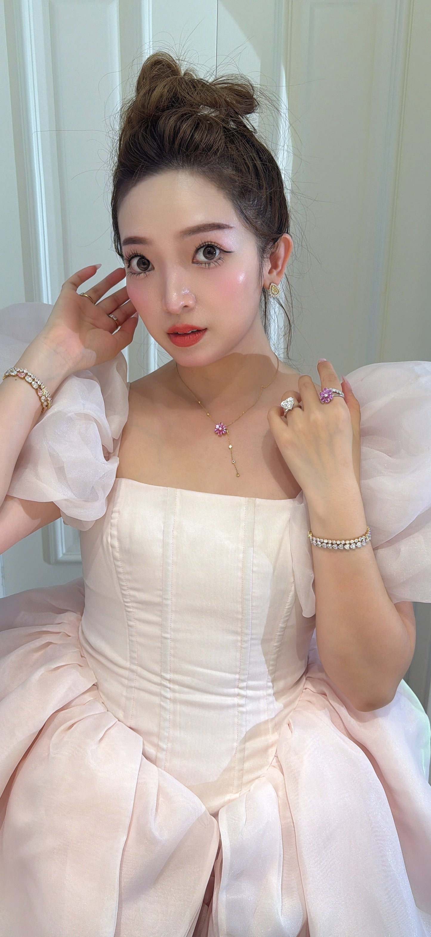 Shiningvivila Ever Bloom necklace