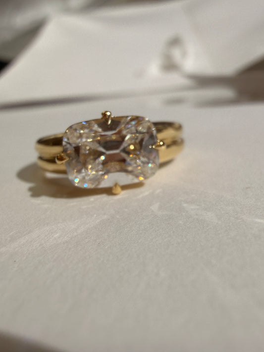 Lab grown diamond customized ring old minced cut princess ring