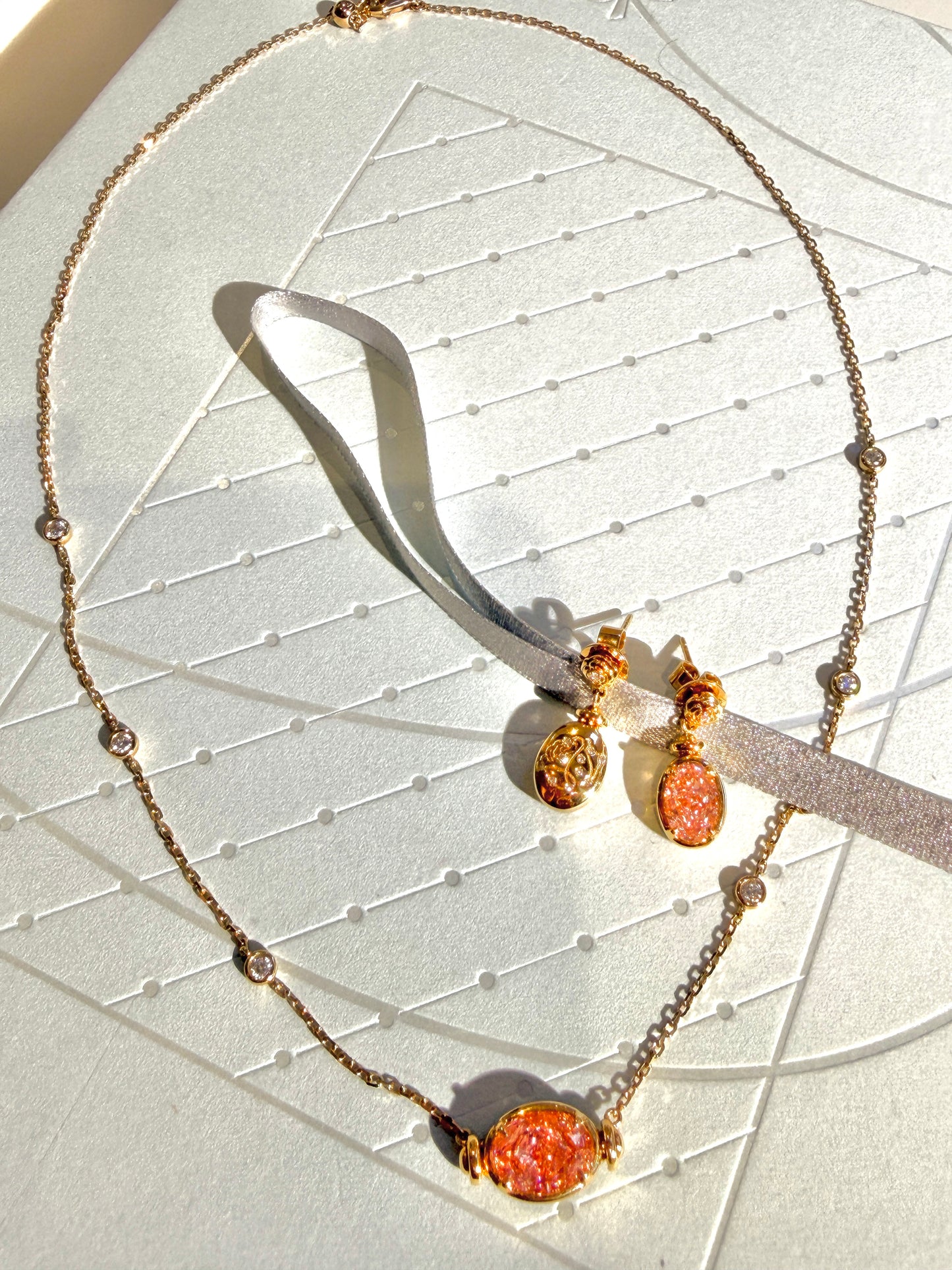 Reversible Pink Secret Bloom Necklace(flip and can wear it two sides)