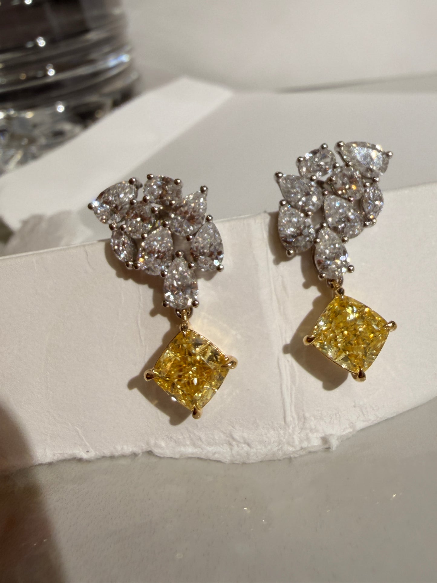 Shiningvivila lab grown luck yellow diamonds earrings