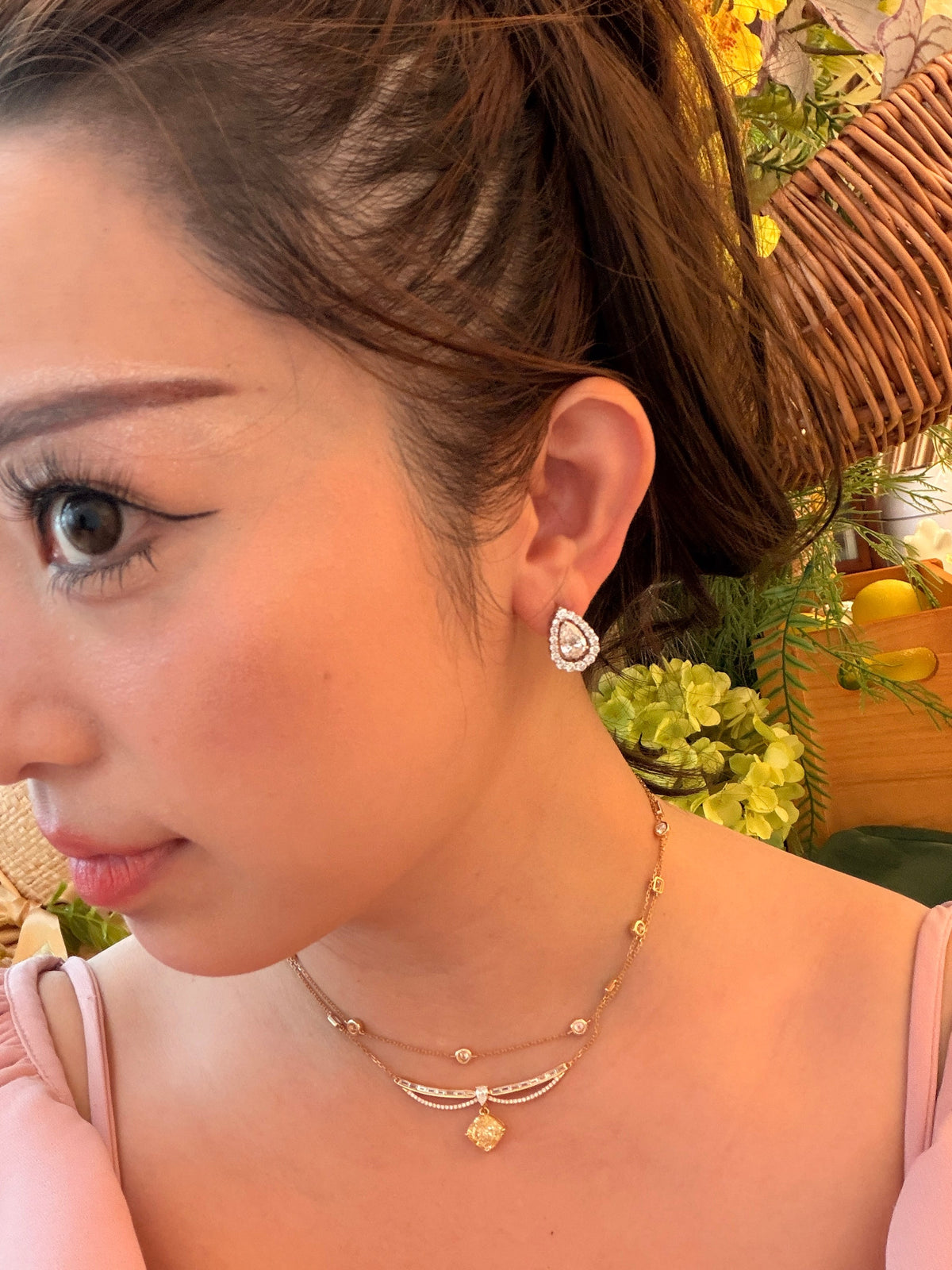 Shiningvivila Inner Light earrings