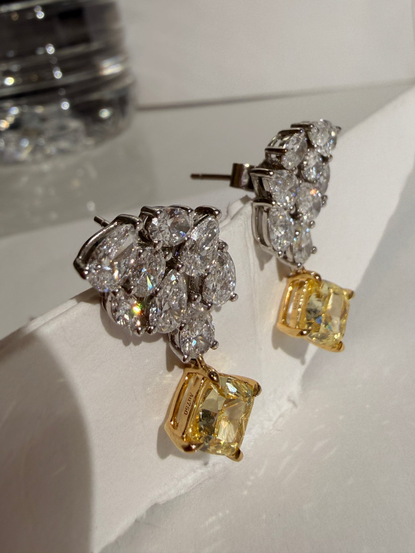 Shiningvivila lab grown luck yellow diamonds earrings