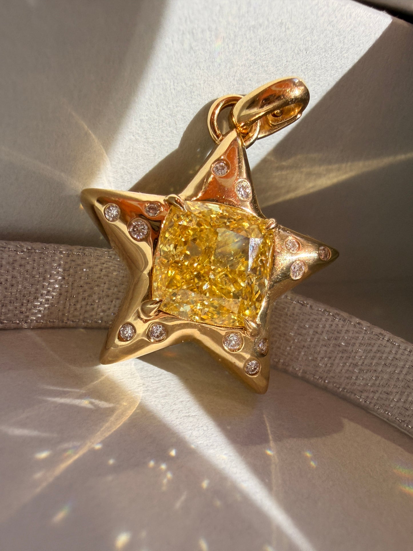 Aurora Star Lab Grown Fancy yellow Diamond Pendant