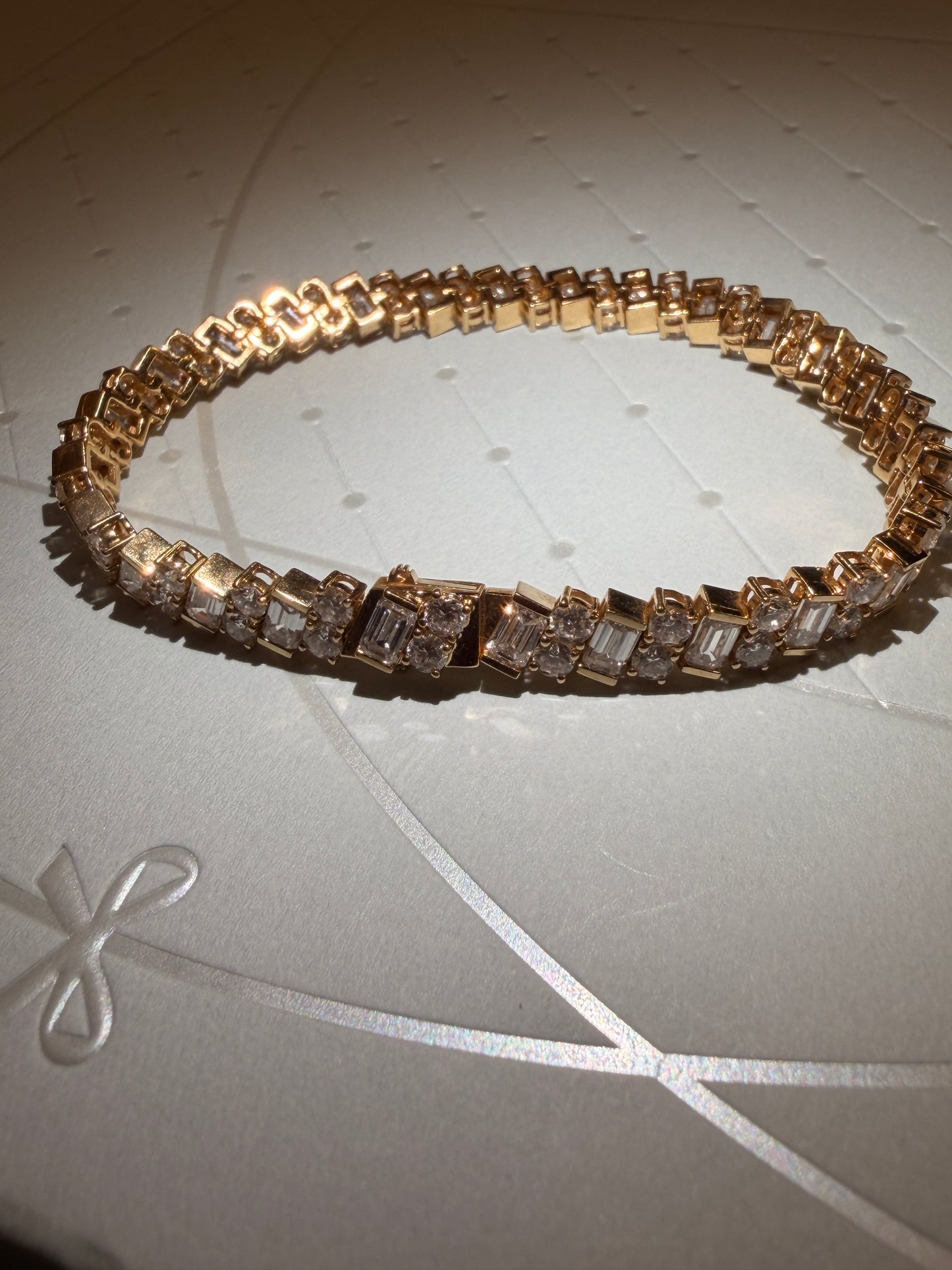Lab grown diamonds bracelet bangle