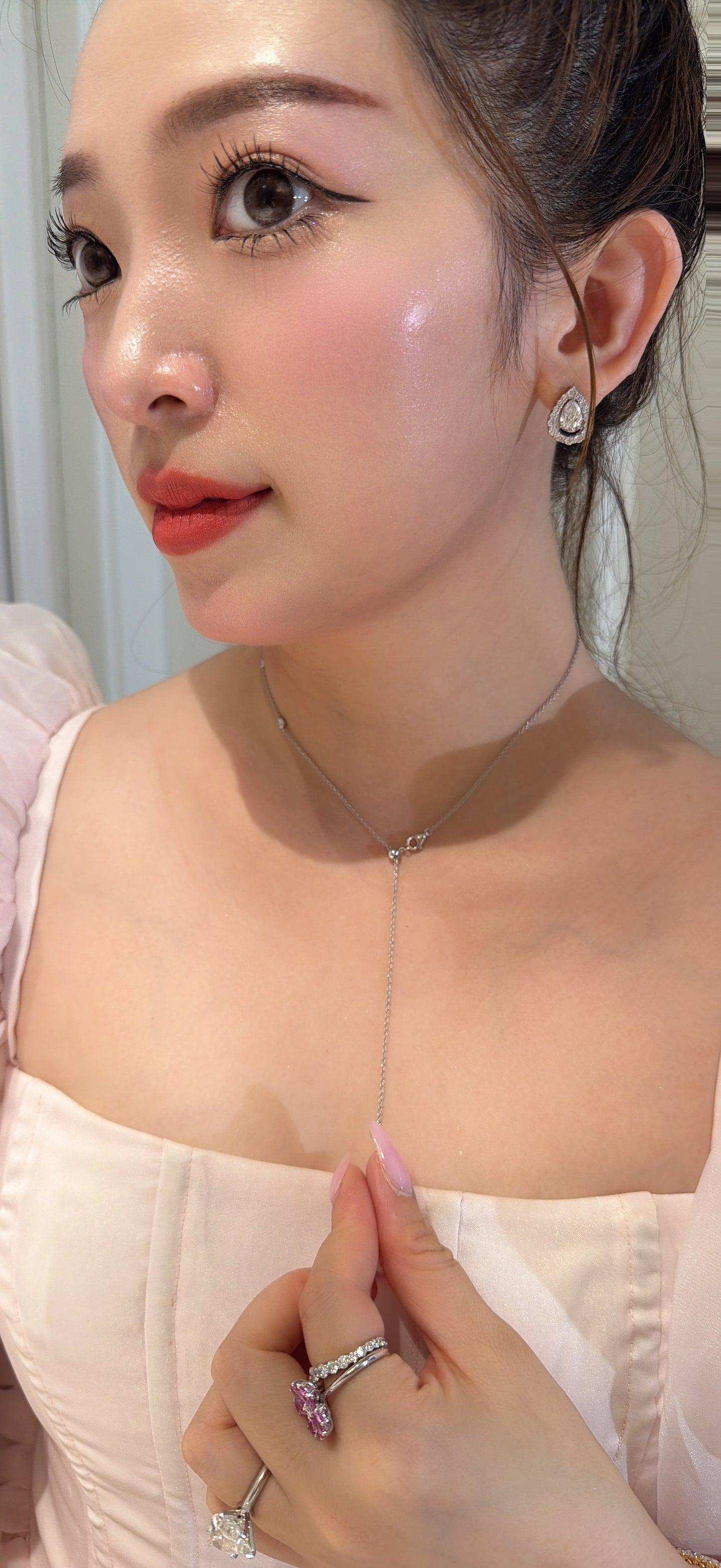 Shiningvivila Inner Light Necklace