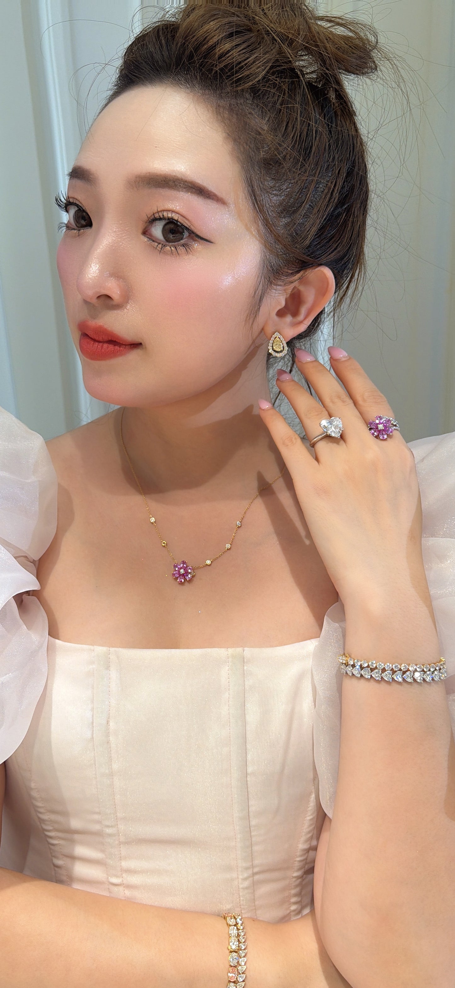 Shiningvivila Ever Bloom necklace