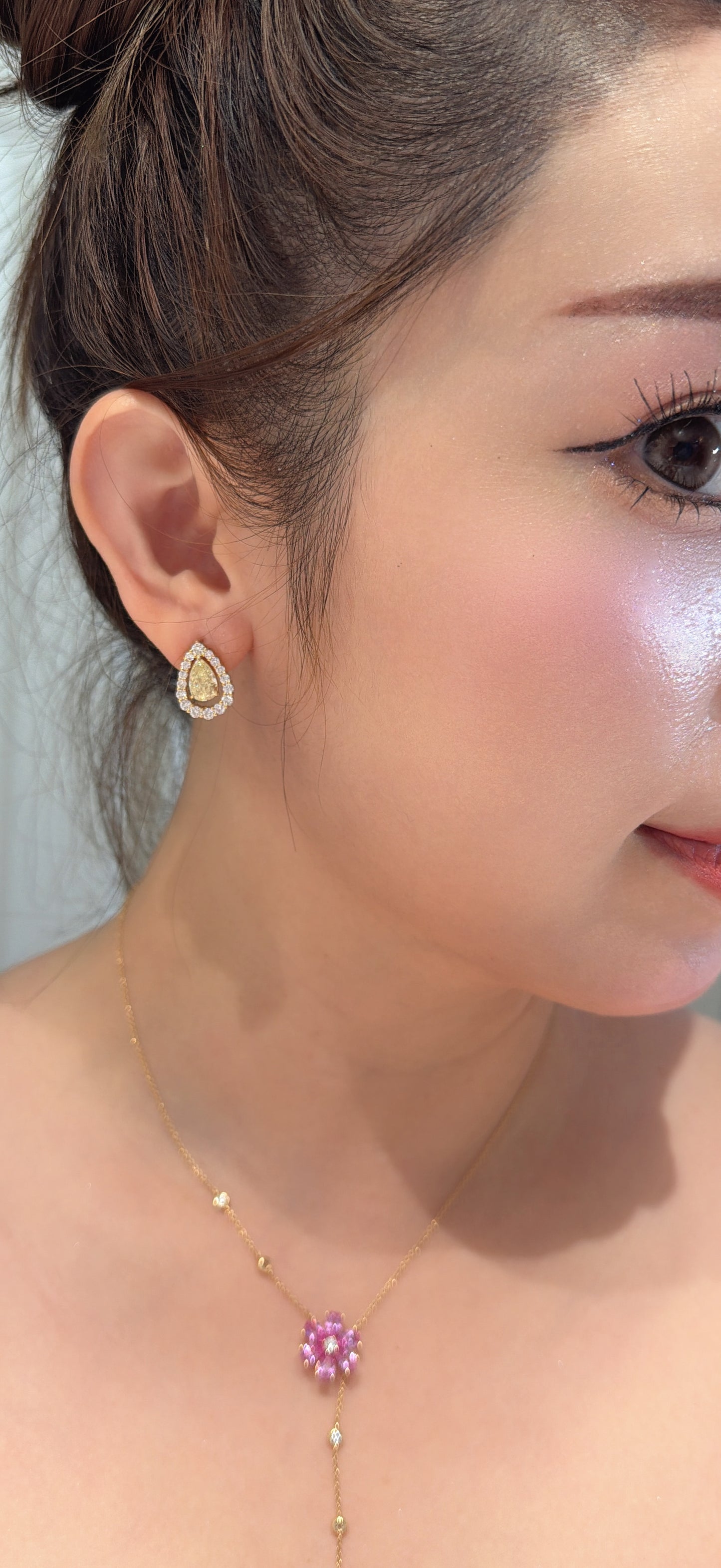 Shiningvivila Inner Light earrings fancy yellow
