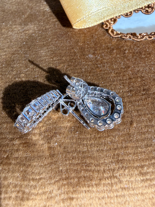 Shiningvivila Inner Light earrings