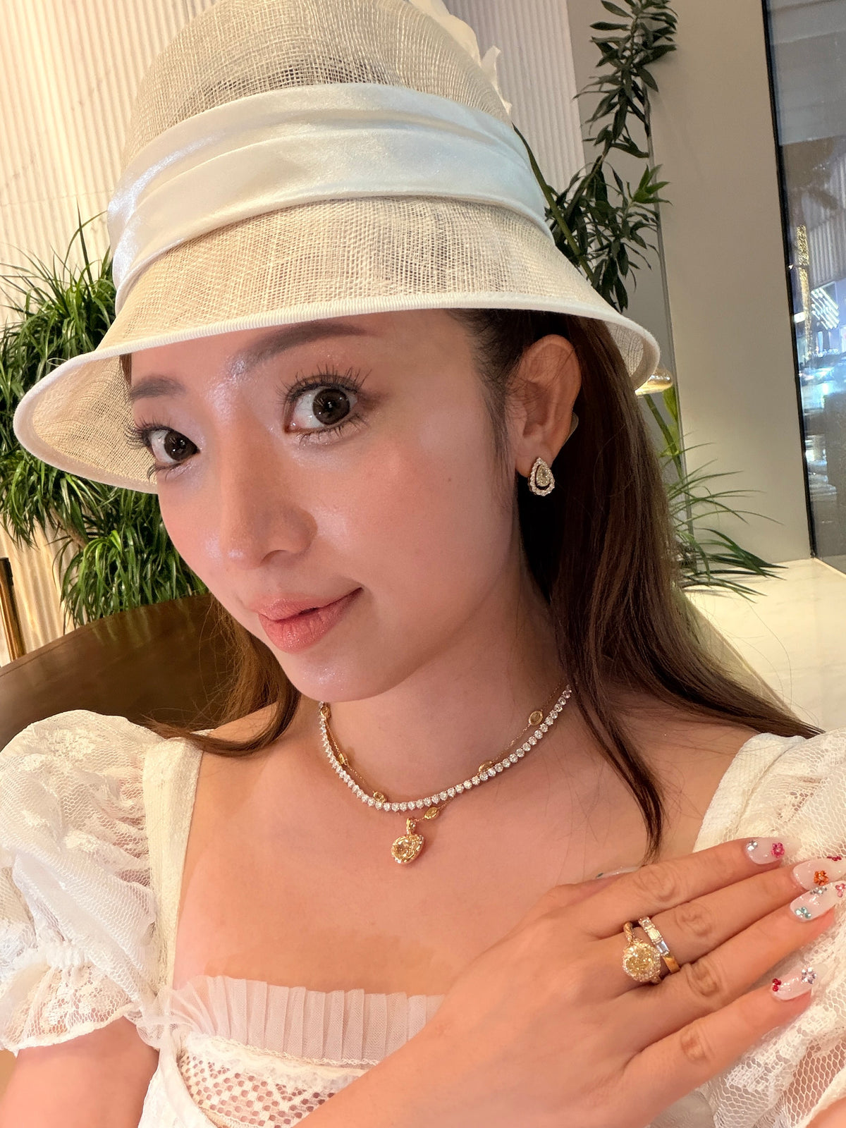 Shiningvivila Inner Light earrings fancy yellow