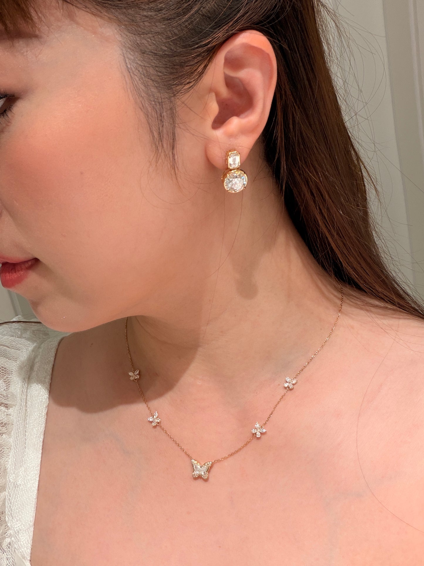Shiningvivila Lumé Butterfly Flight Necklace
